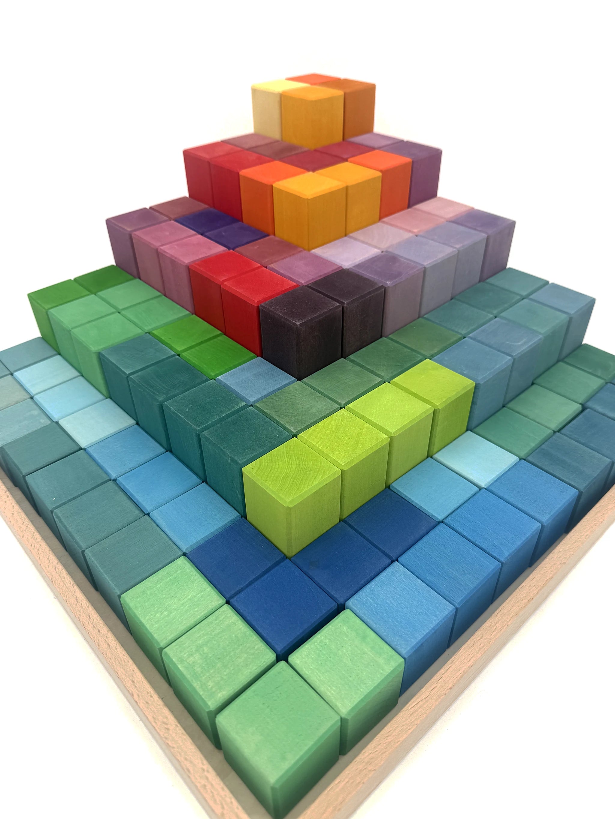100 Piece Rainbow Pyramid