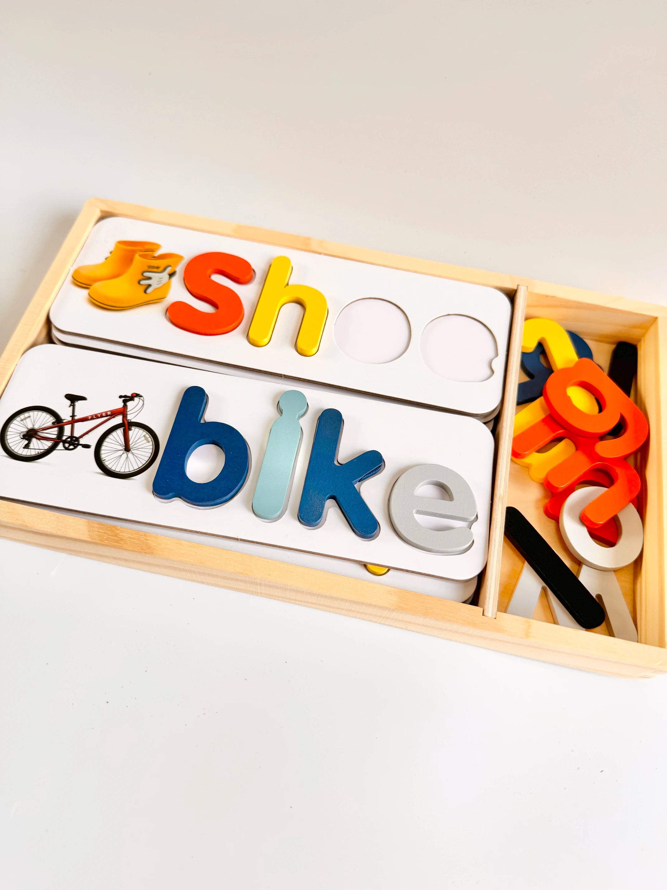 Spell & Match Puzzle Tray