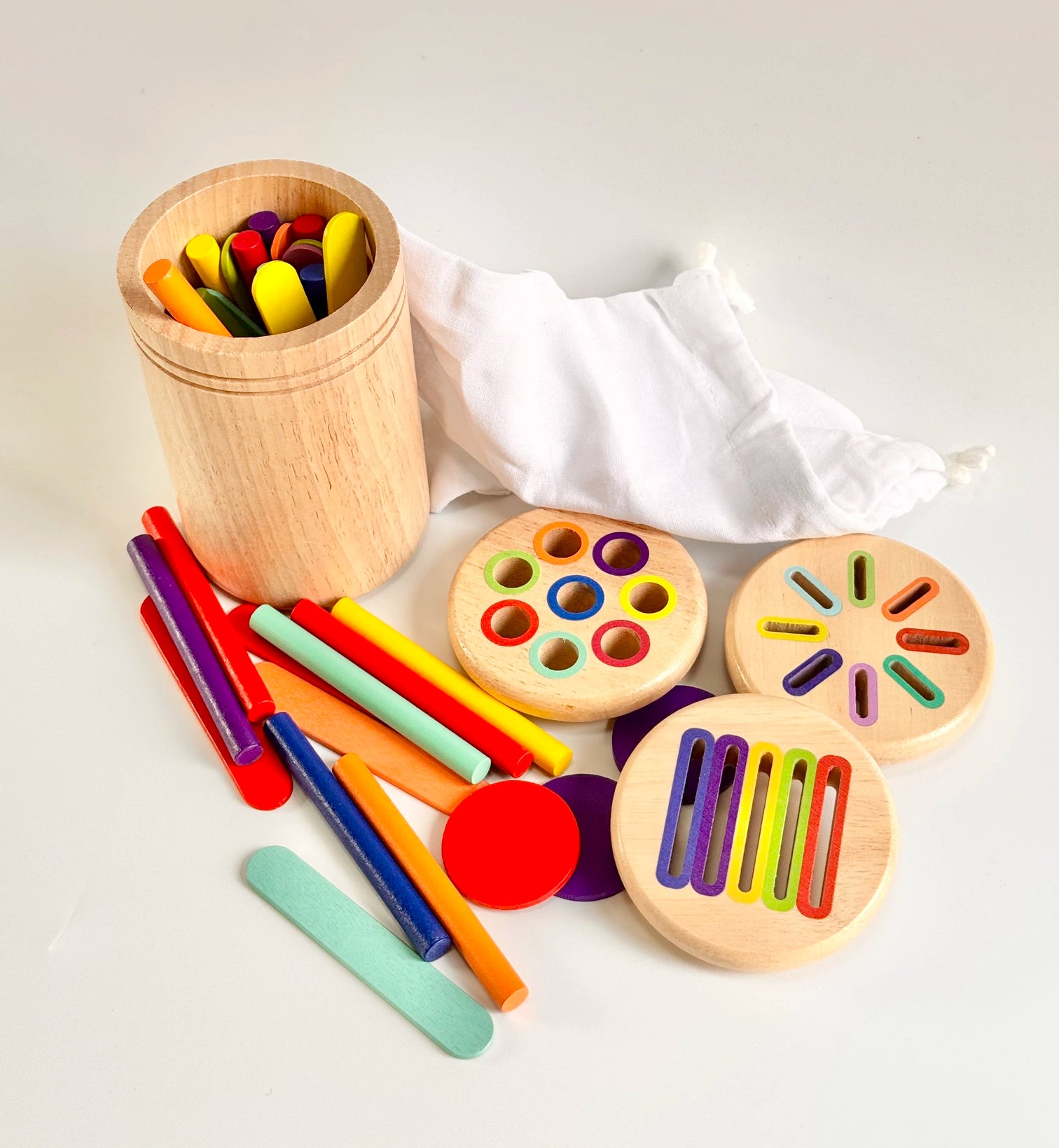 Shape Discovery Cylinder